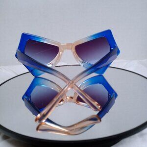 Unique Butterfly Design Sunglasses - Blue